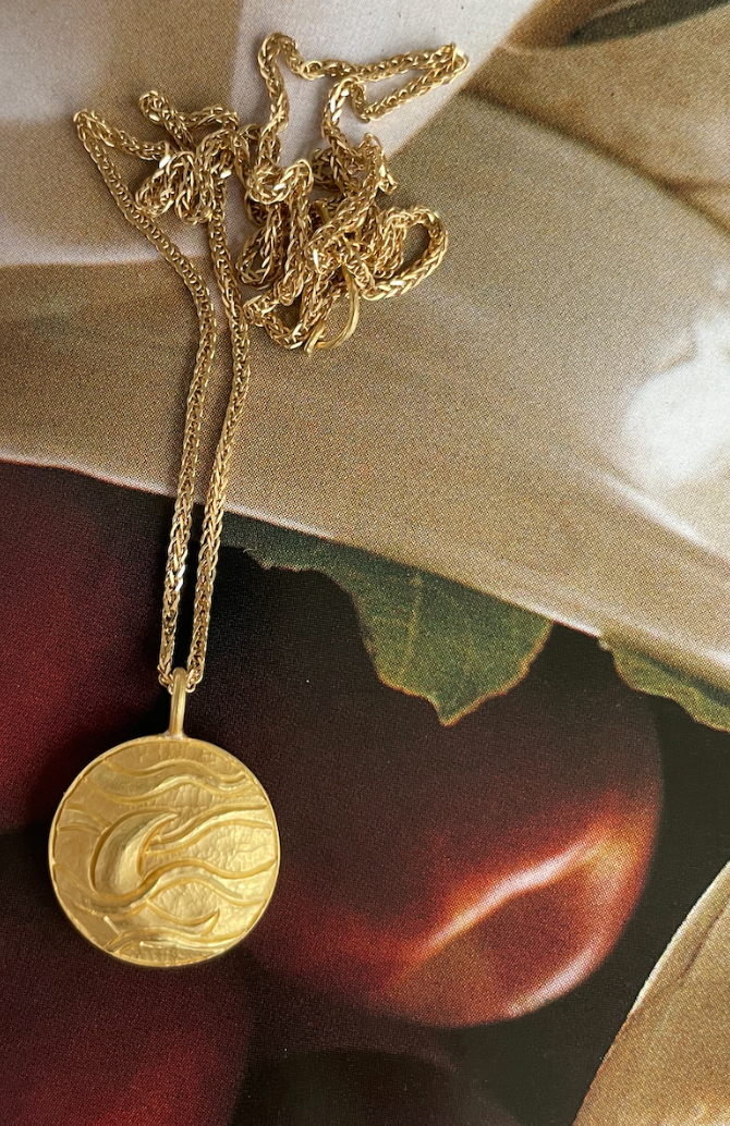 Bella Notte Gold Pendant