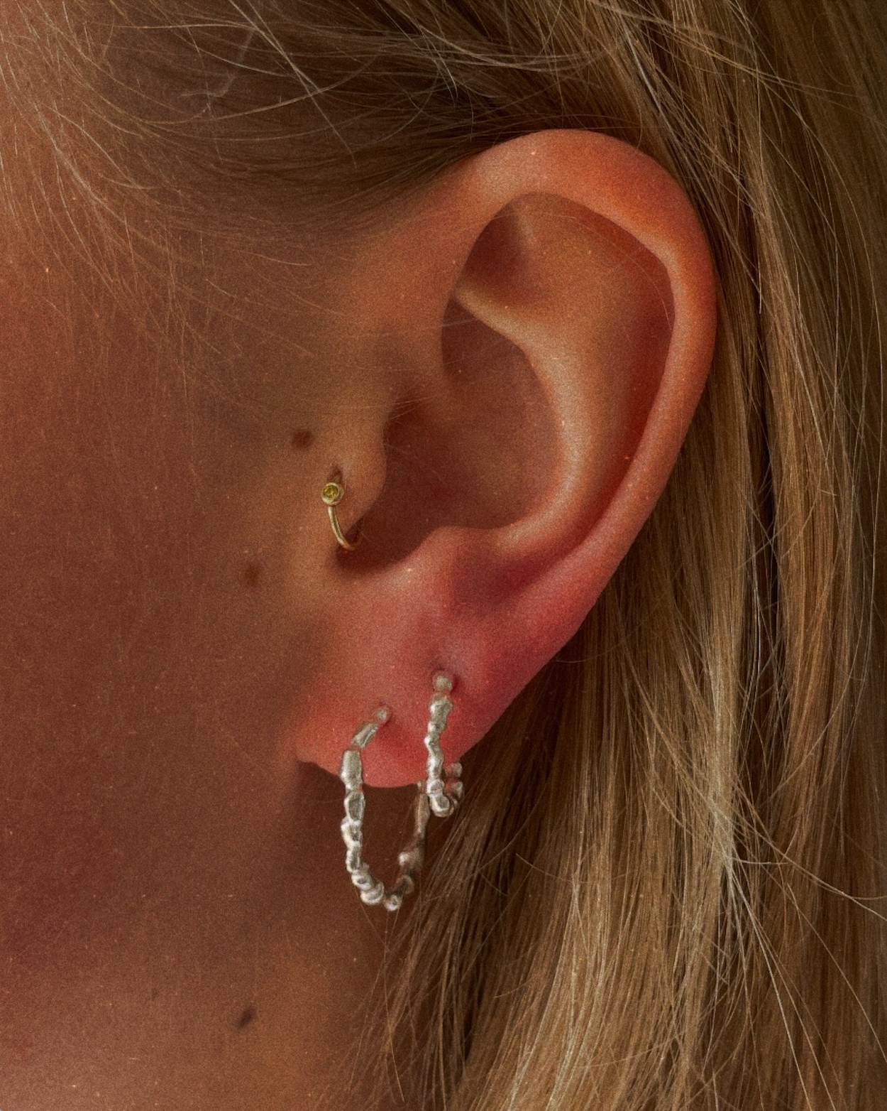 Trail Medium Silver Hoop