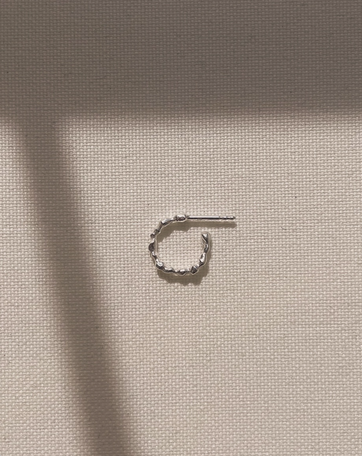 Trail Medium Silver Hoop